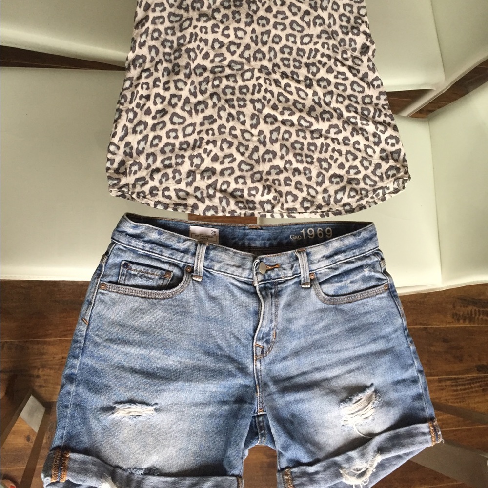 Gap shorts+100% silk top!!